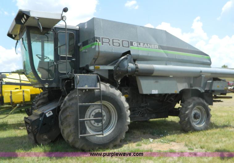 image for item B3797 1991 Gleaner R60 RWA combine