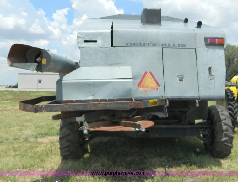 image for item B3797 1991 Gleaner R60 RWA combine