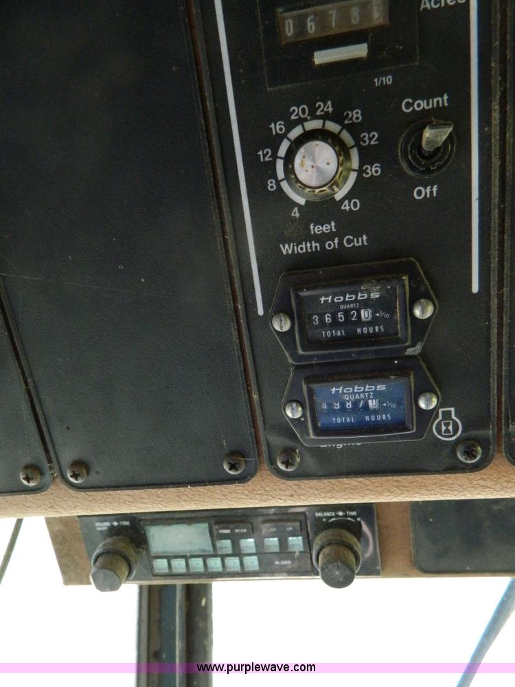 image for item B3797 1991 Gleaner R60 RWA combine