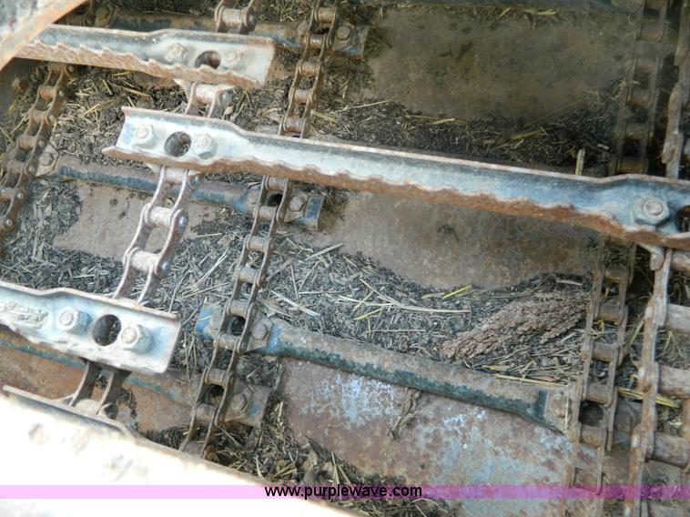 image for item B3797 1991 Gleaner R60 RWA combine