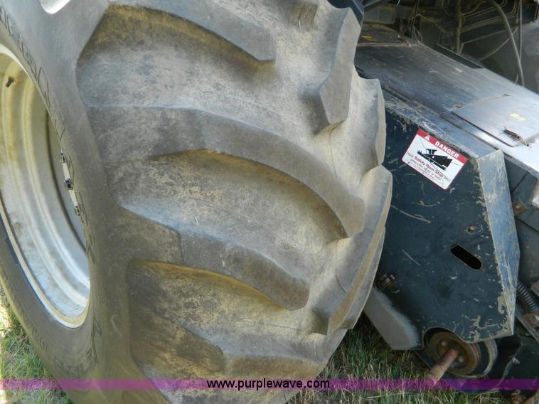 image for item B3797 1991 Gleaner R60 RWA combine