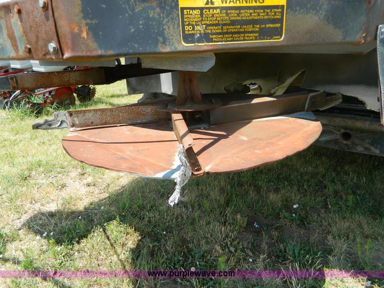 image for item B3797 1991 Gleaner R60 RWA combine