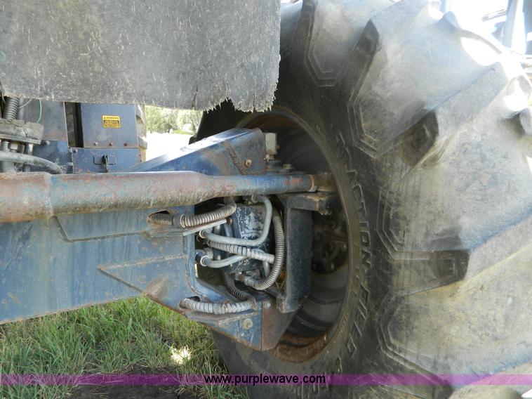 image for item B3797 1991 Gleaner R60 RWA combine