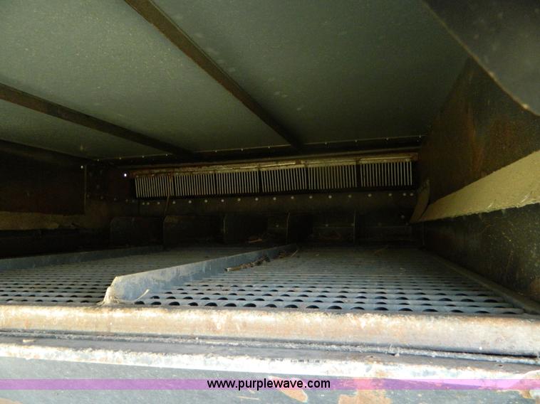 image for item B3797 1991 Gleaner R60 RWA combine