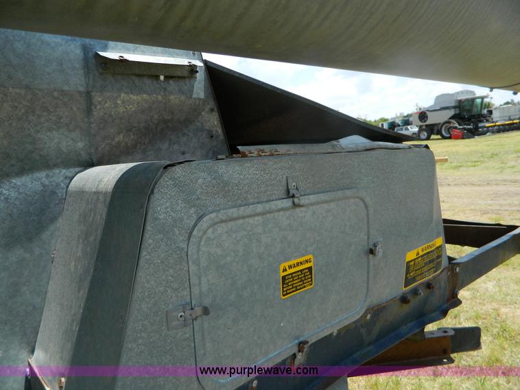 image for item B3797 1991 Gleaner R60 RWA combine