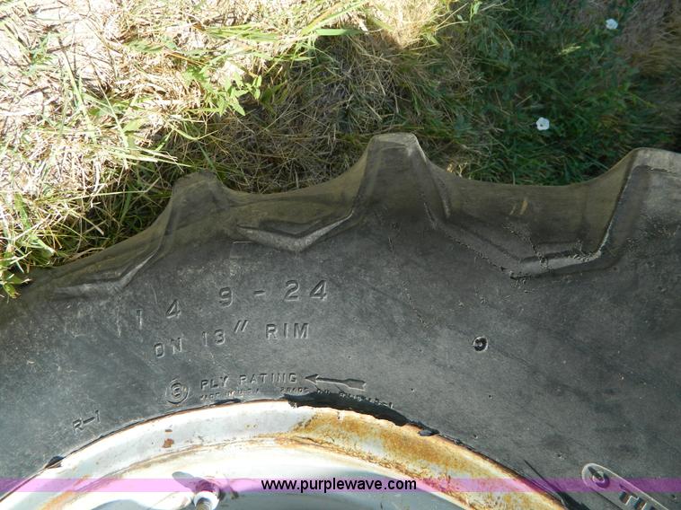 image for item B3797 1991 Gleaner R60 RWA combine