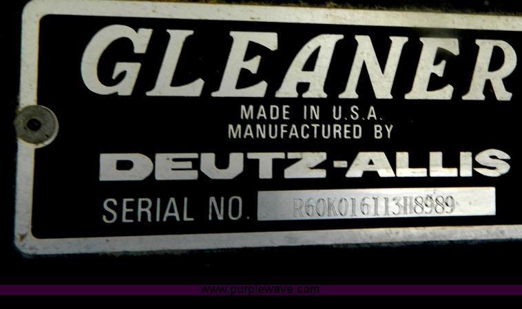 image for item B3797 1991 Gleaner R60 RWA combine