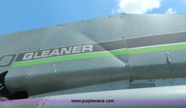 image for item B3797 1991 Gleaner R60 RWA combine