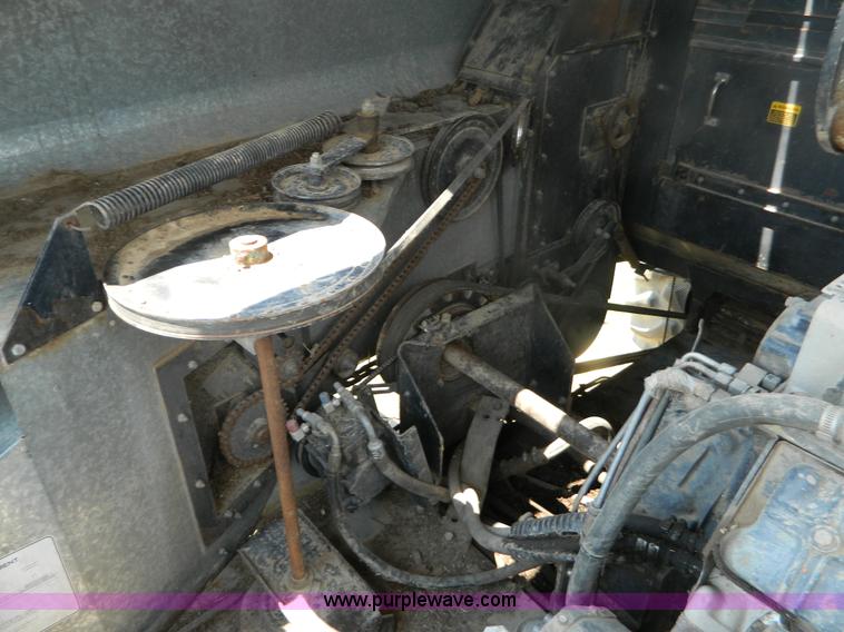 image for item B3797 1991 Gleaner R60 RWA combine