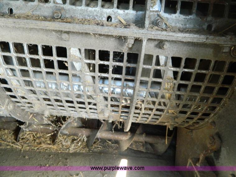 image for item B3797 1991 Gleaner R60 RWA combine