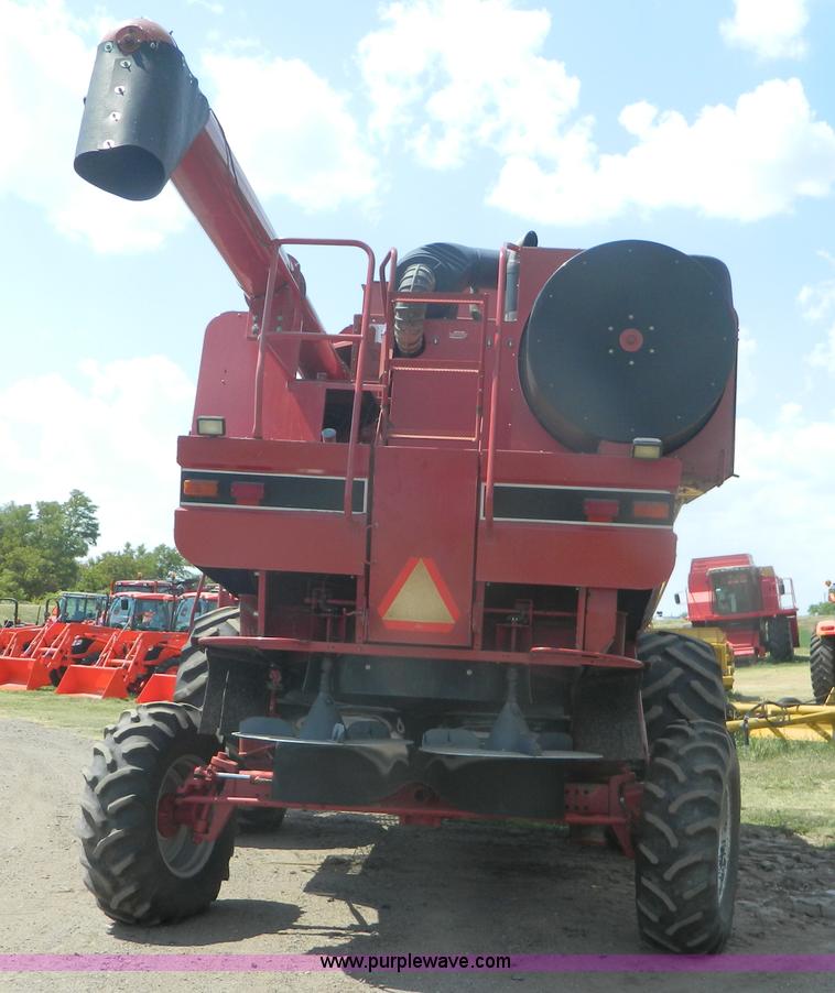 image for item B3799 2000 Case IH 2388 combine