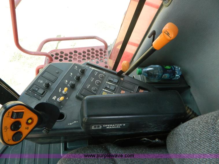 image for item B3799 2000 Case IH 2388 combine