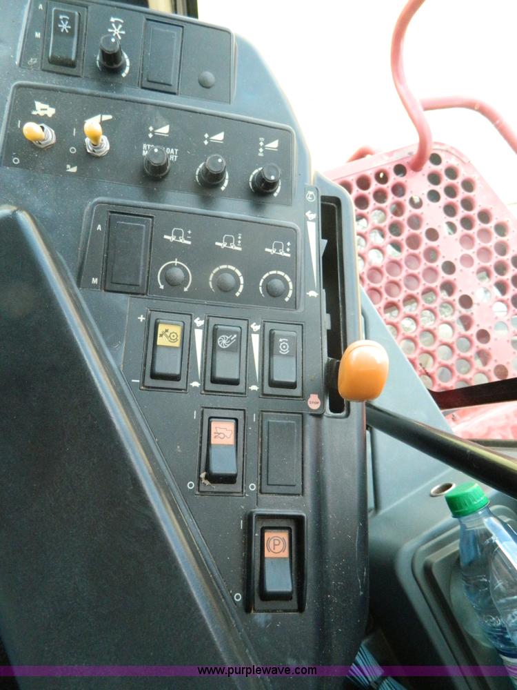 image for item B3799 2000 Case IH 2388 combine