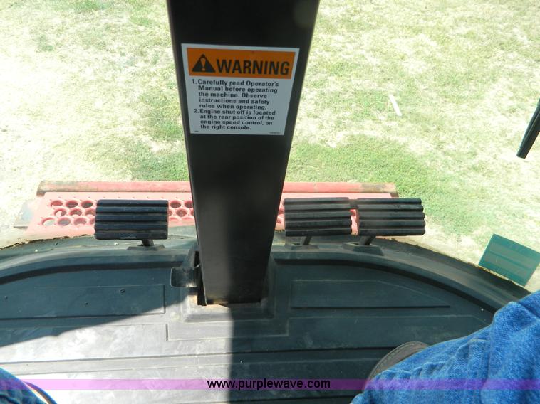 image for item B3799 2000 Case IH 2388 combine