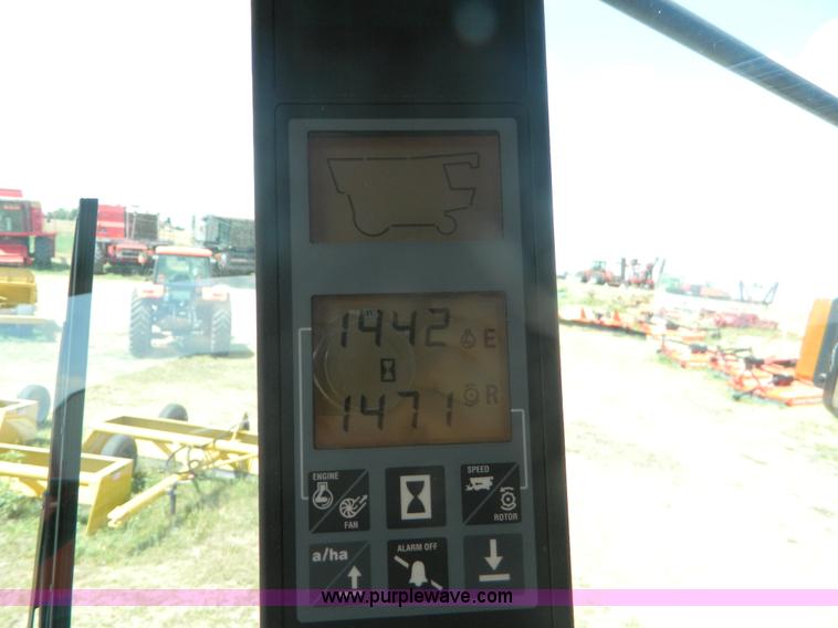 image for item B3799 2000 Case IH 2388 combine