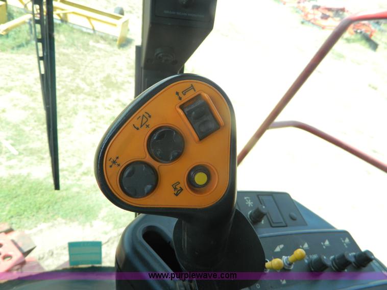 image for item B3799 2000 Case IH 2388 combine