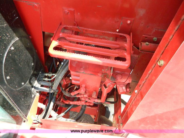 image for item B3799 2000 Case IH 2388 combine