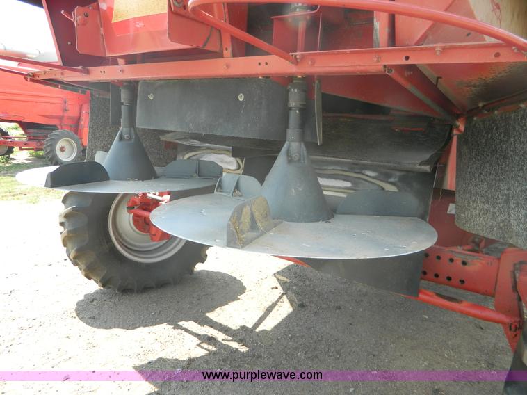 image for item B3799 2000 Case IH 2388 combine