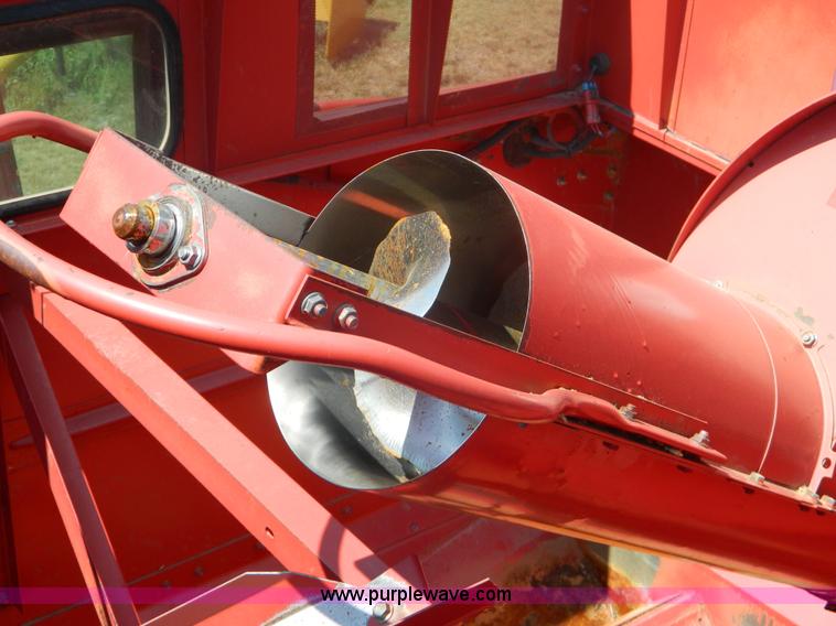 image for item B3799 2000 Case IH 2388 combine