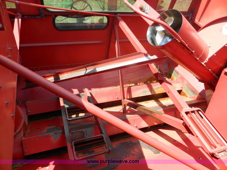 image for item B3799 2000 Case IH 2388 combine
