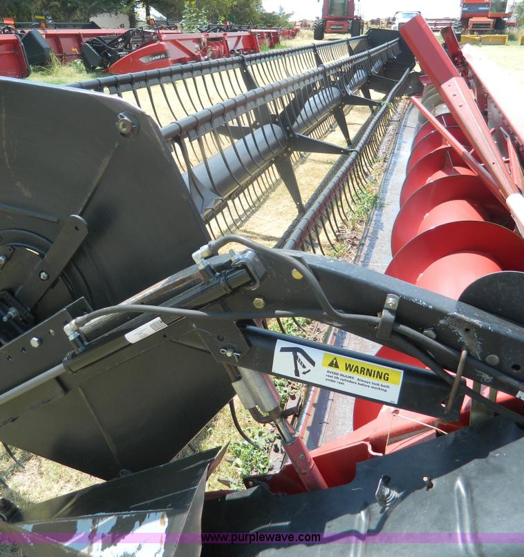 image for item B3800 1998 Case IH 1020 30' header