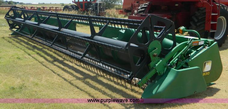 image for item B3801 1998 John Deere 930 30' flex head