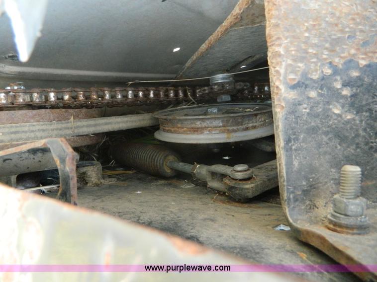 image for item B3803 1997 AGCO 700 30' header