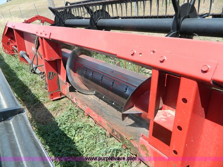 image for item B3809 1988 Case IH 1020 25' header