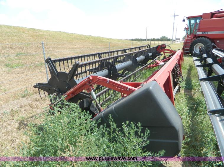 image for item B3809 1988 Case IH 1020 25' header