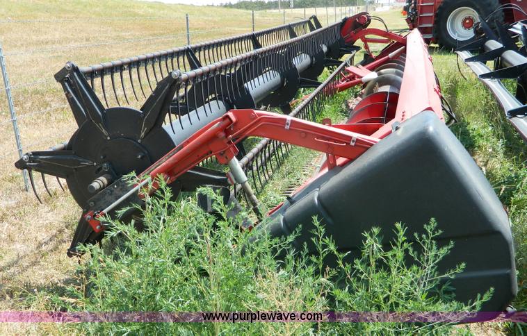 image for item B3809 1988 Case IH 1020 25' header