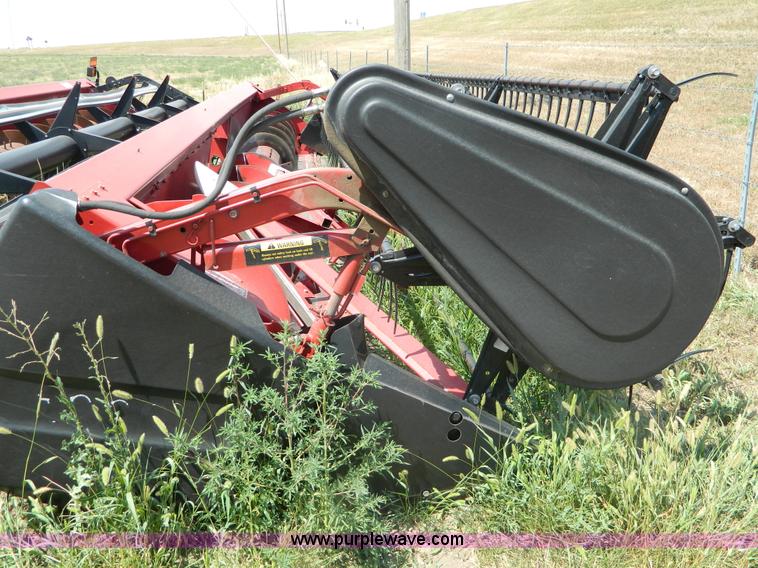 image for item B3809 1988 Case IH 1020 25' header