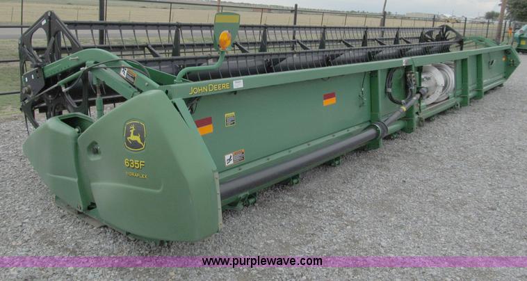 image for item C3513 2004 John Deere 635F HydraFlex platform header