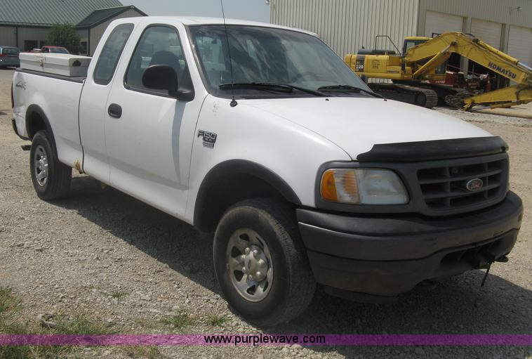 image for item A6316 2002 Ford F150 XL extended cab pickup truck