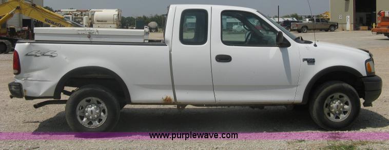 image for item A6316 2002 Ford F150 XL extended cab pickup truck
