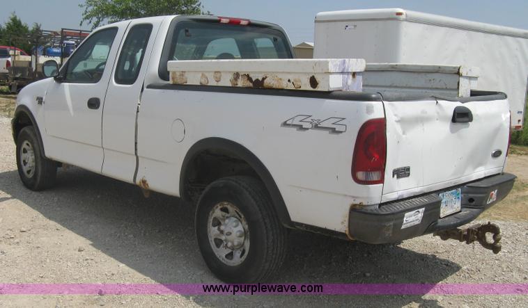 image for item A6316 2002 Ford F150 XL extended cab pickup truck