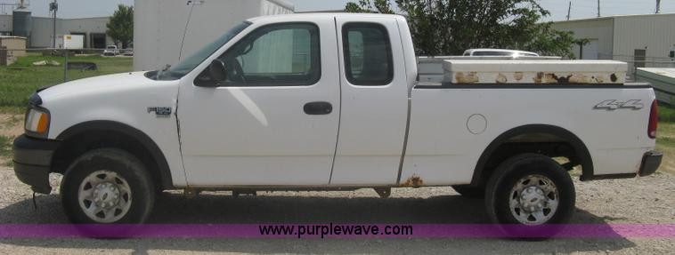 image for item A6316 2002 Ford F150 XL extended cab pickup truck