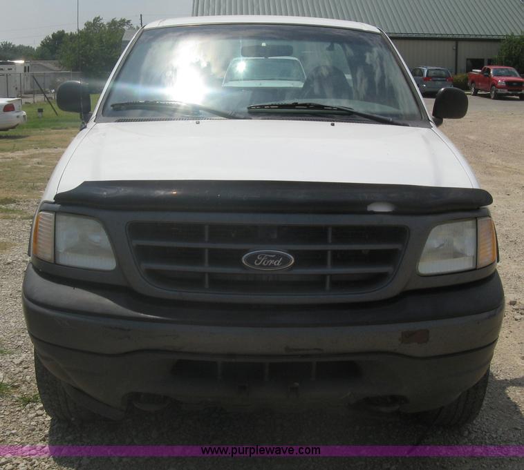 image for item A6316 2002 Ford F150 XL extended cab pickup truck