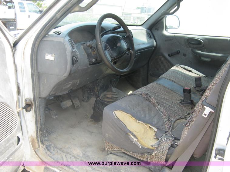 image for item A6316 2002 Ford F150 XL extended cab pickup truck