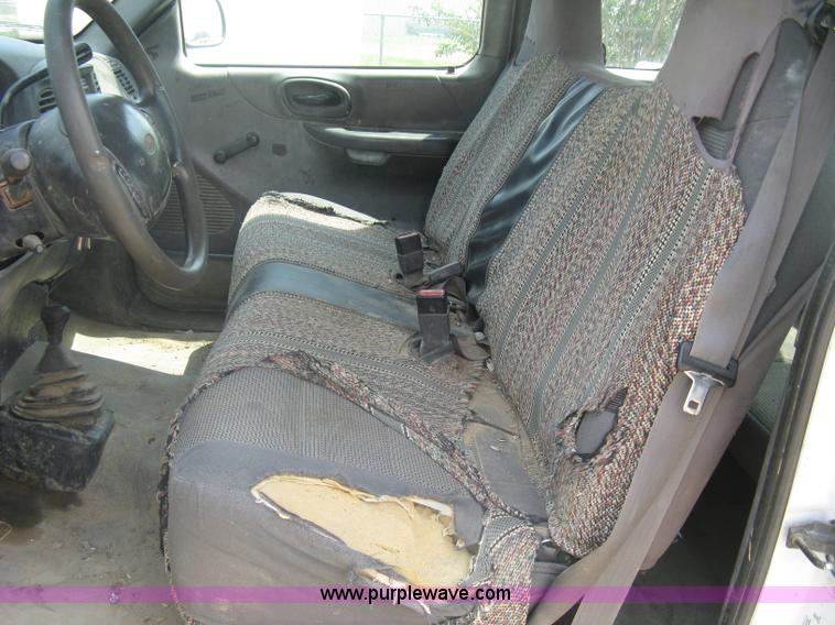 image for item A6316 2002 Ford F150 XL extended cab pickup truck