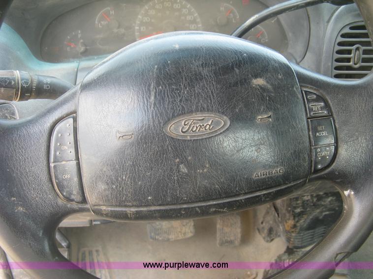 image for item A6316 2002 Ford F150 XL extended cab pickup truck