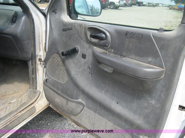 image for item A6316 2002 Ford F150 XL extended cab pickup truck