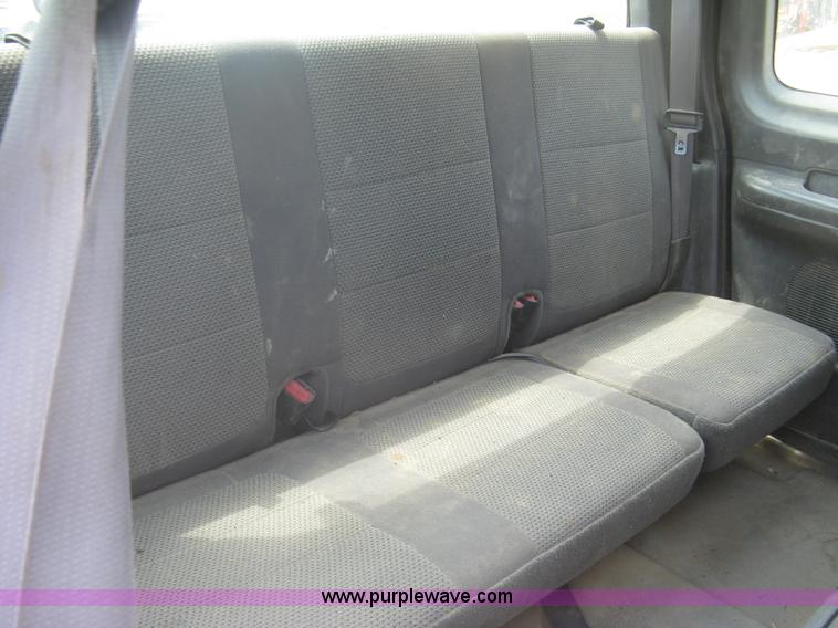 image for item A6316 2002 Ford F150 XL extended cab pickup truck