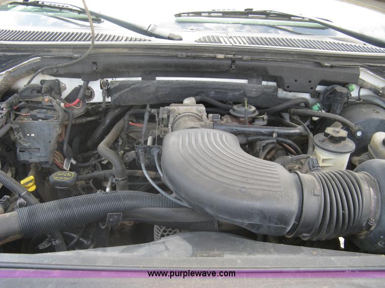 image for item A6316 2002 Ford F150 XL extended cab pickup truck