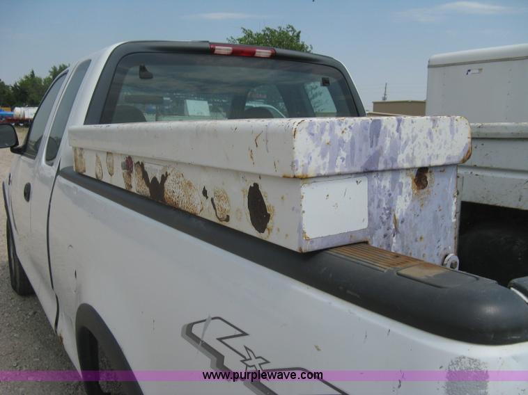 image for item A6316 2002 Ford F150 XL extended cab pickup truck