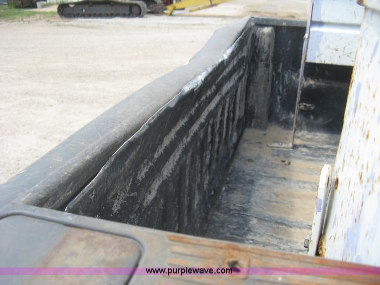 image for item A6316 2002 Ford F150 XL extended cab pickup truck