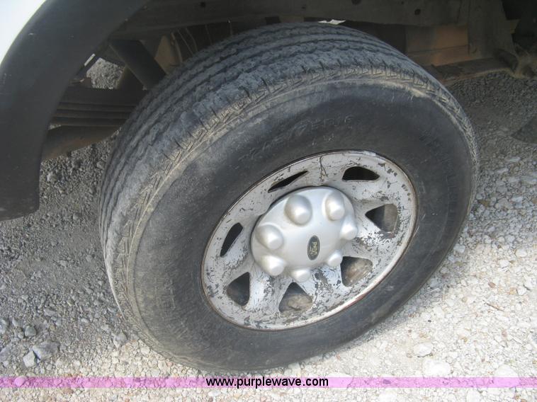 image for item A6316 2002 Ford F150 XL extended cab pickup truck