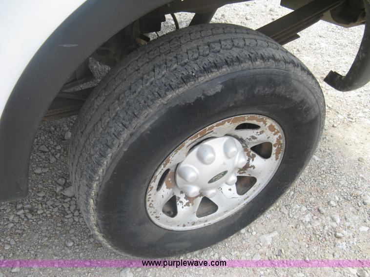 image for item A6316 2002 Ford F150 XL extended cab pickup truck