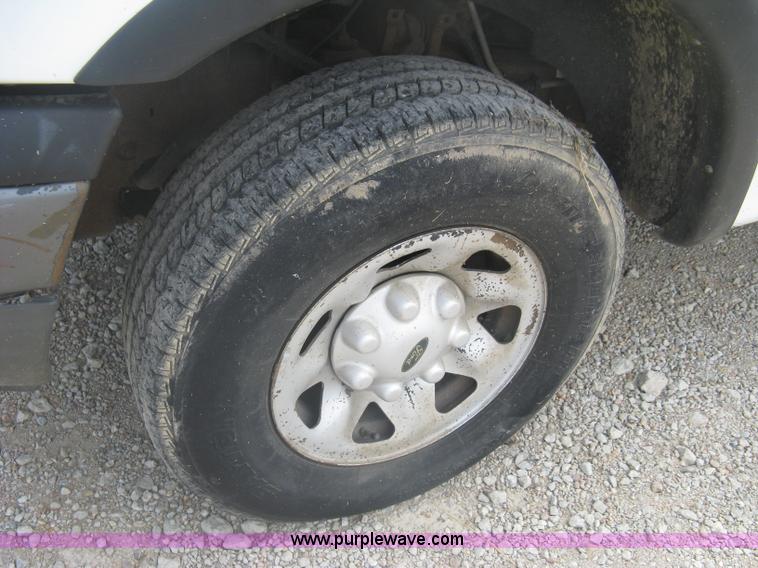 image for item A6316 2002 Ford F150 XL extended cab pickup truck