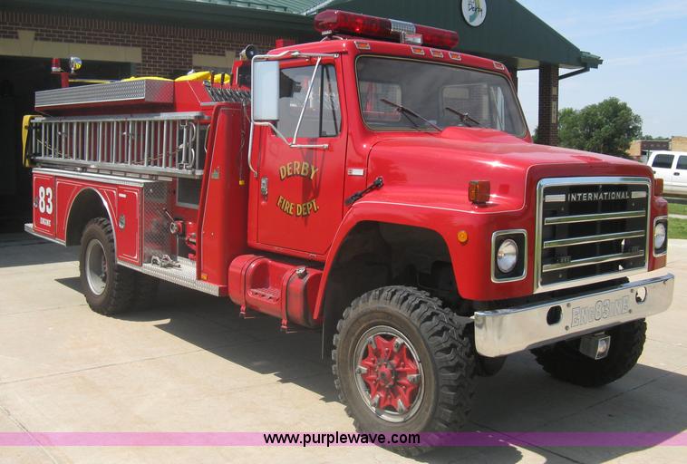 image for item A6450 1981 International 1824 off-road firetruck