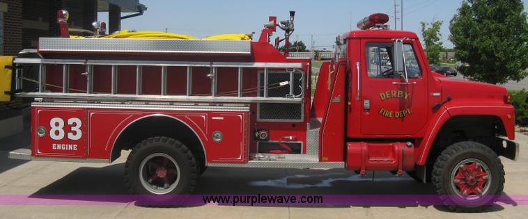 image for item A6450 1981 International 1824 off-road firetruck